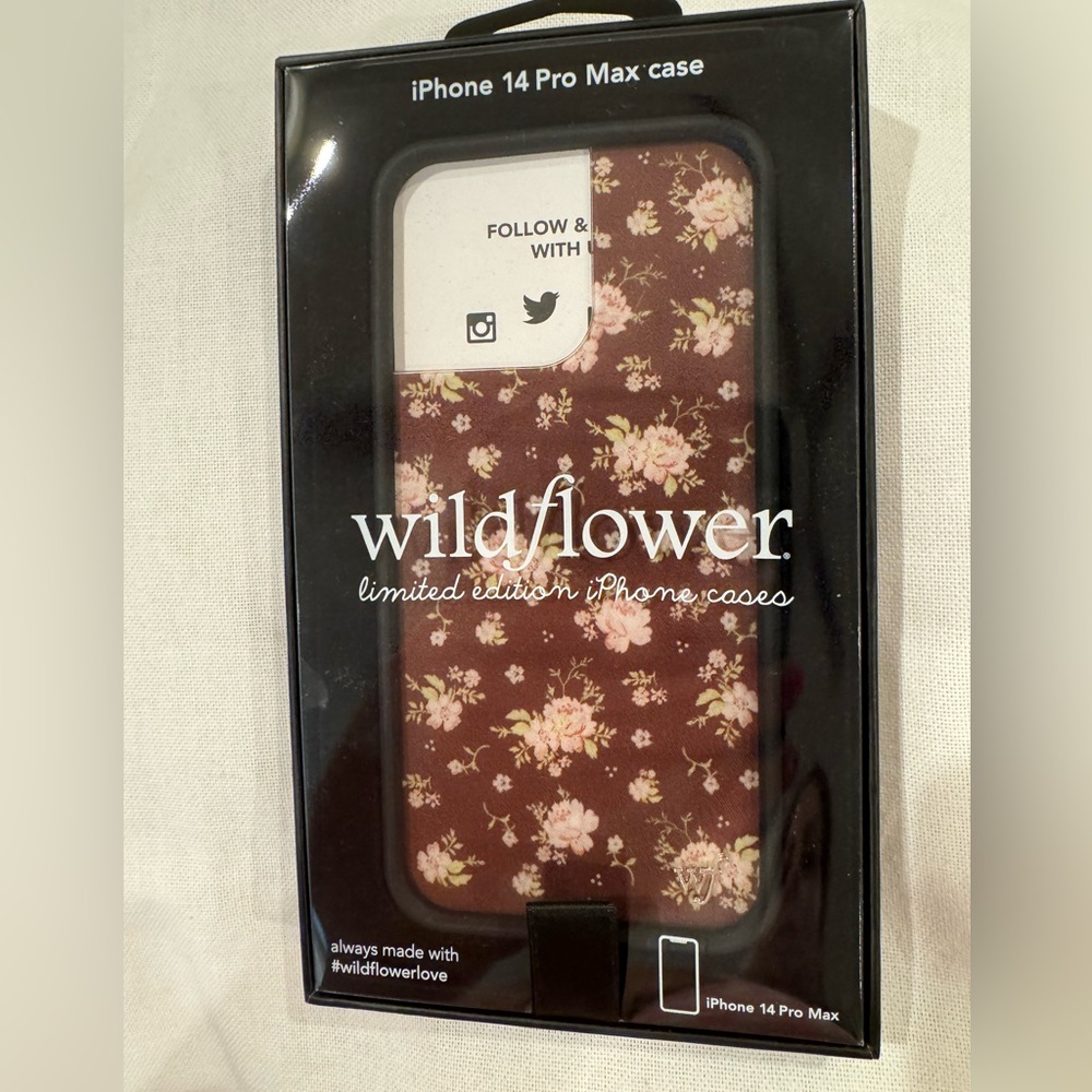 Wildflower iPhone 14 Pro Max case New in box